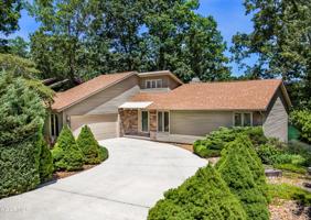 112 Delbridge Lane