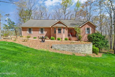 10 Claremont Circle