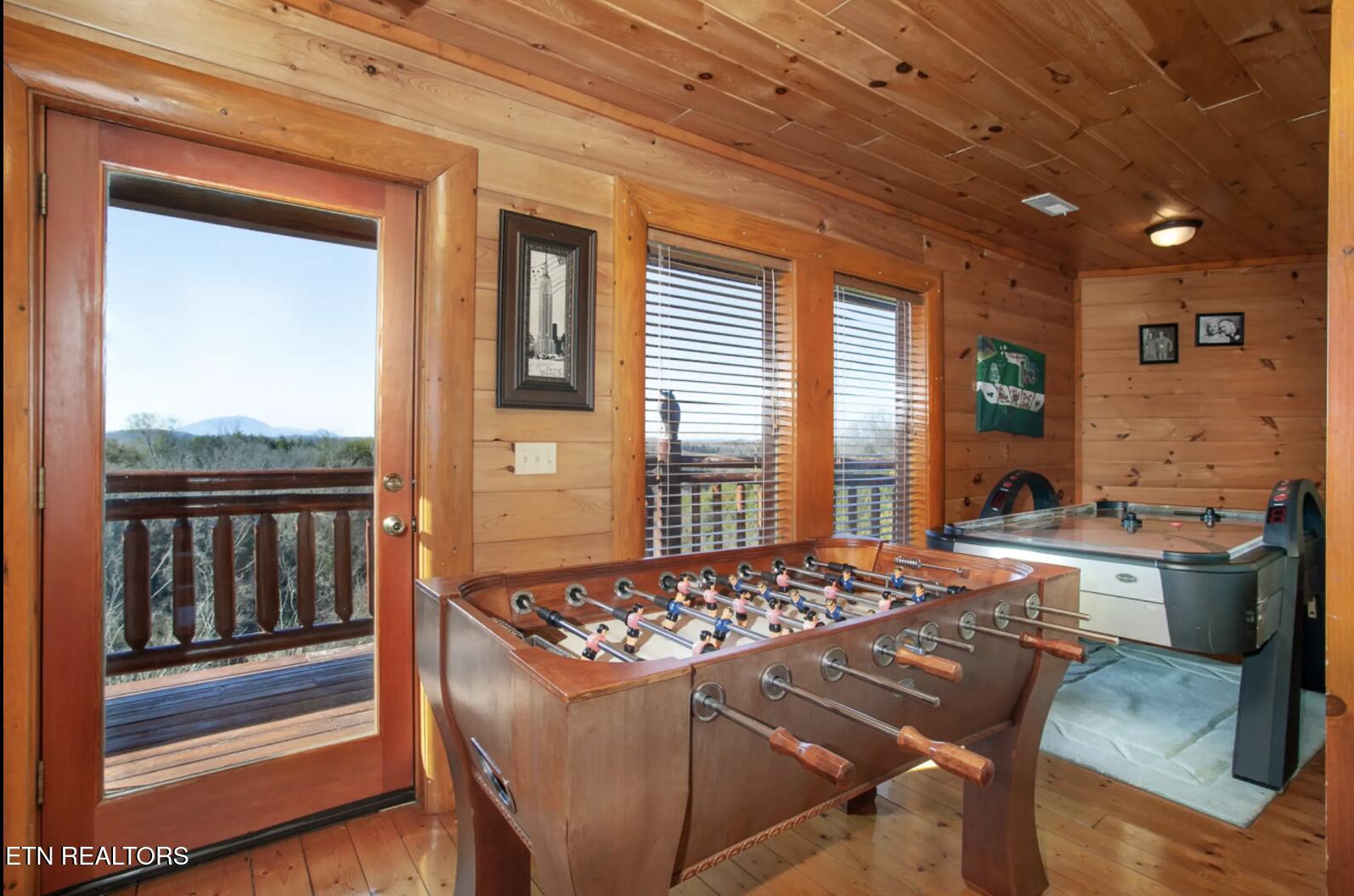 Image 4: 2087 Kerr Rd #3