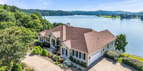 1325 Windridge Rd