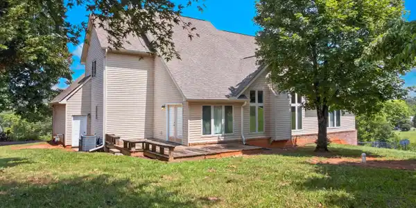 Image 4: 004-219SullivanPointe-Dandridge-TN-37725