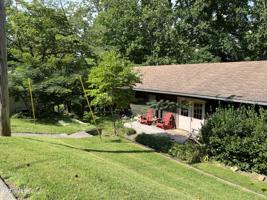 114 Lakeview Lane