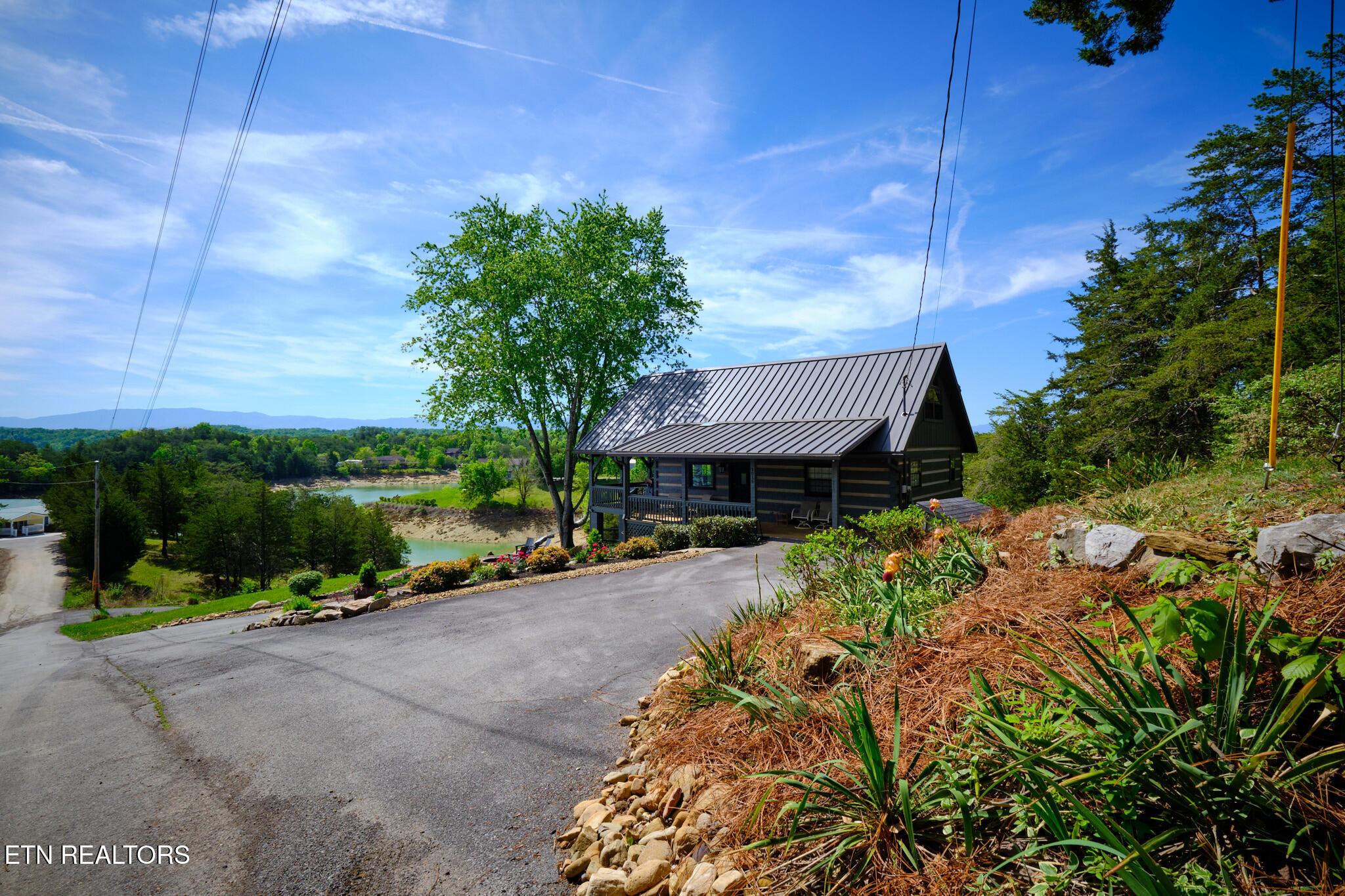 Image 4: 1019 Moonside Ln Sevierville, TN 18