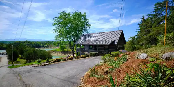 Image 4: 1019 Moonside Ln Sevierville, TN 18