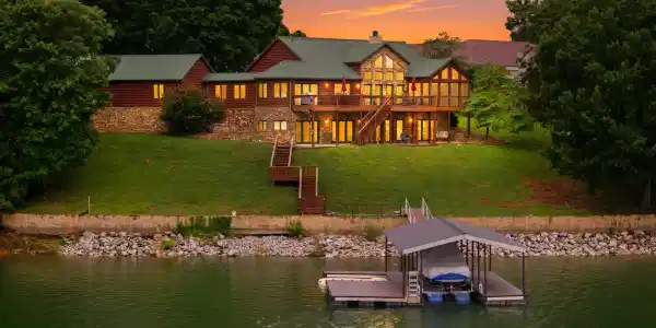 2114 Bridge View Drive