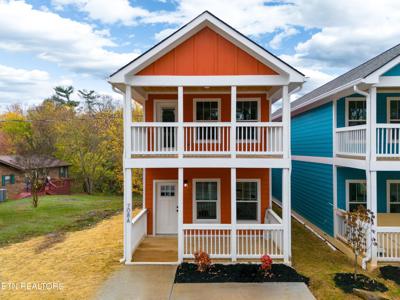 708A W Main St