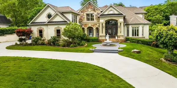 10209 Poplar Glen Drive