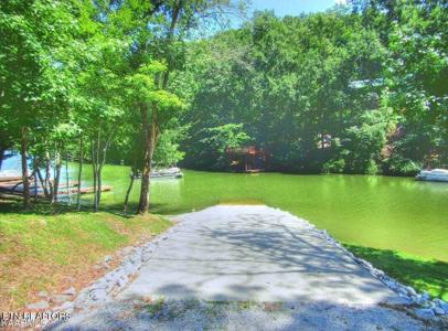 #12 EMERALD POINTE CIRCLE Circle