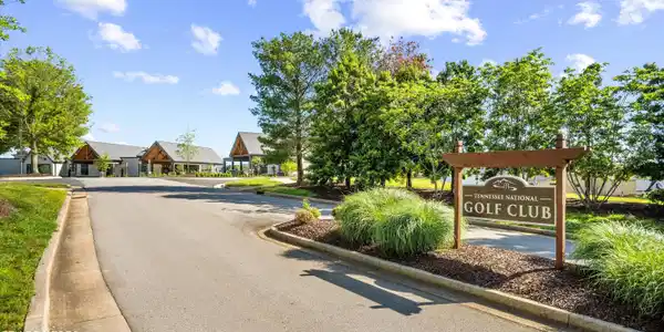 2670 Old Club Rd