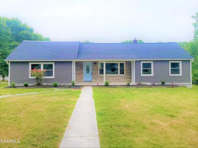 909 Ridgeview Drive