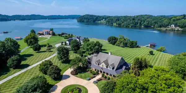 3807 Jackson Bend Drive