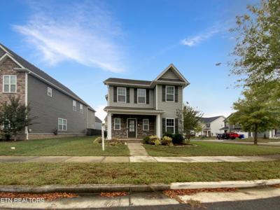 145 Hackberry St