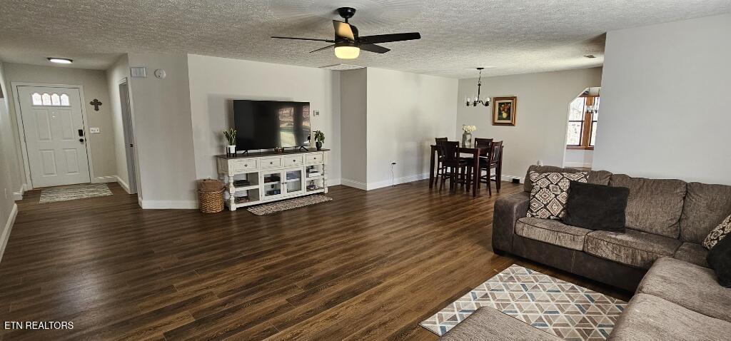 Image 4: 17672986271343