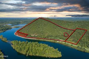 5437 Calderwood Hwy