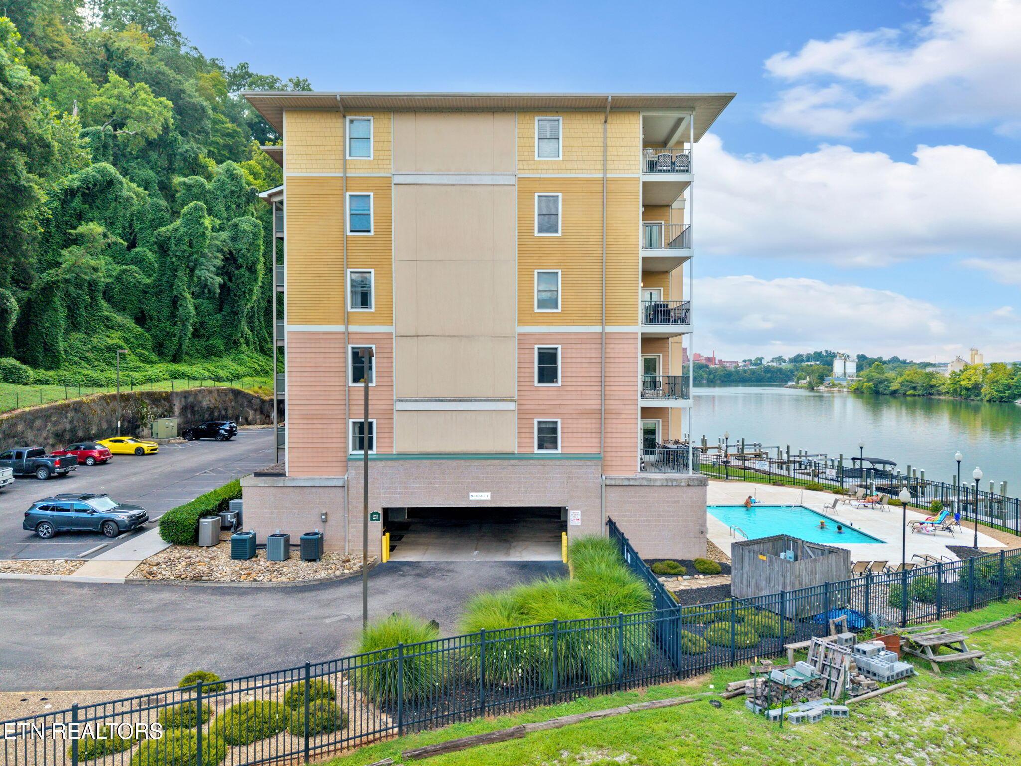 Image 4: 10-web-or-mls-DJI_20250731152931_0076_D