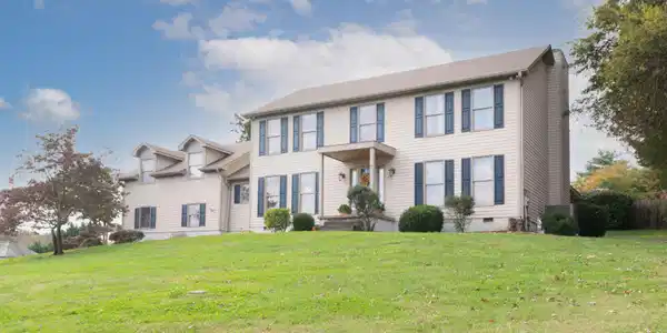 1801 Winding Ridge Tr