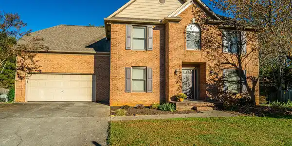 615 Crestwicke Lane