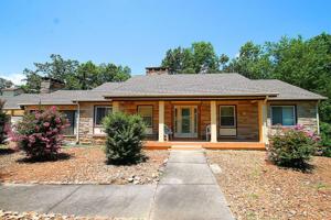 149 Lakeshire Drive