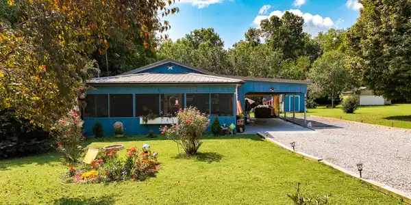 4419 Wonderland Drive