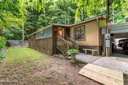 1239 Ridgeview Drive