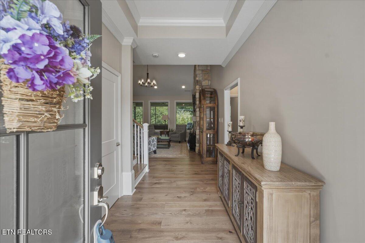 Image 3: 03-Foyer
