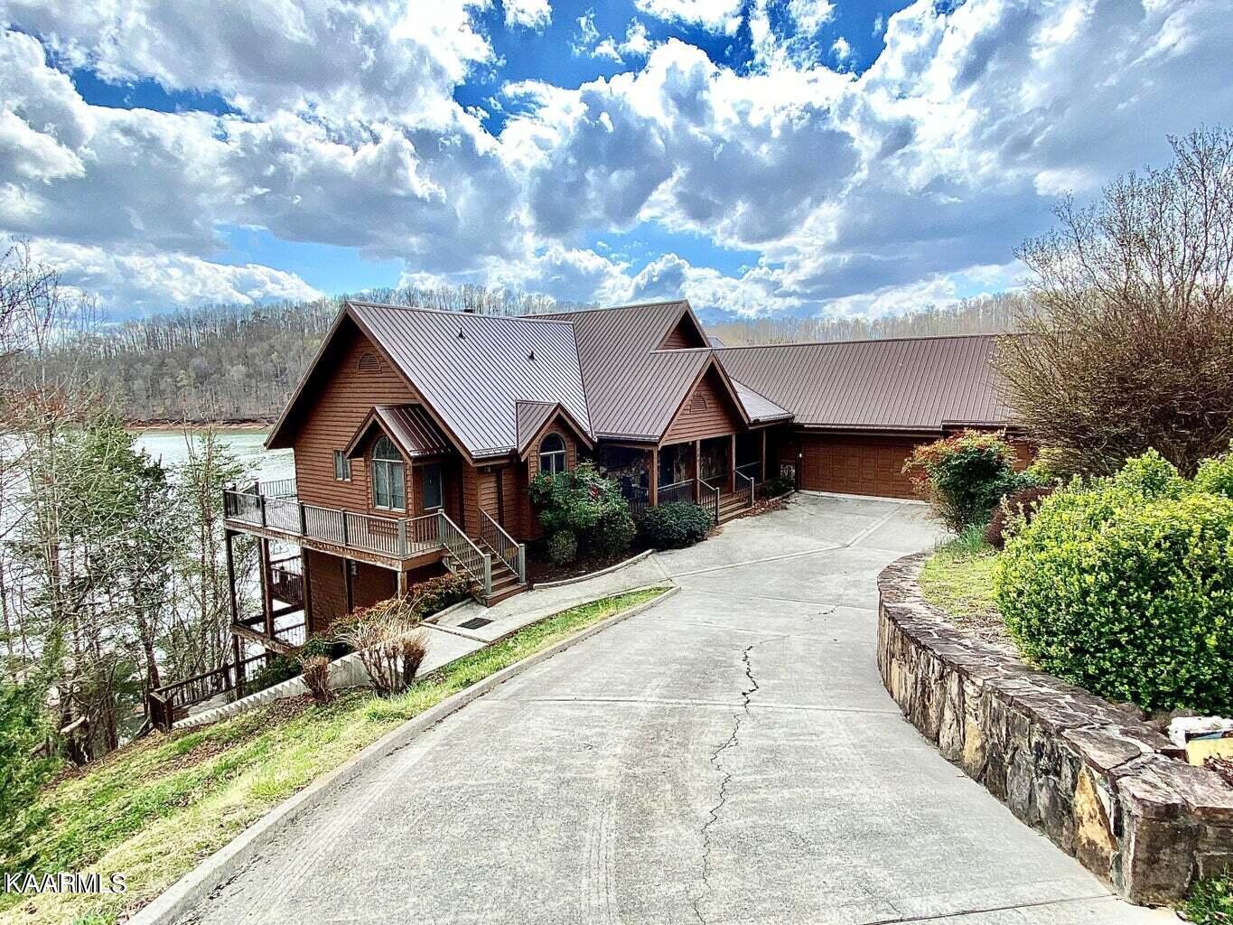 339 Deer Ridge Lane, LaFollette, TN lhrmls01646262