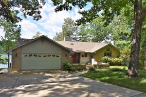 28 Lakeside Circle