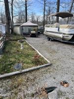 52 Beach Rd