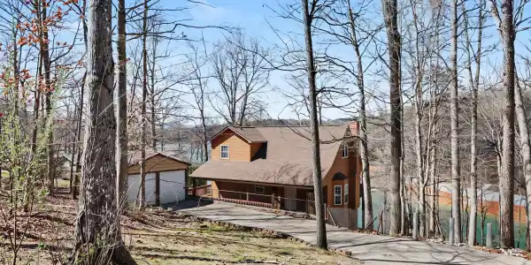 1447 Cove Pointe Rd
