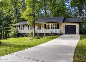 26 Black Oak Circle