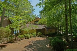 260 Lakewood Drive