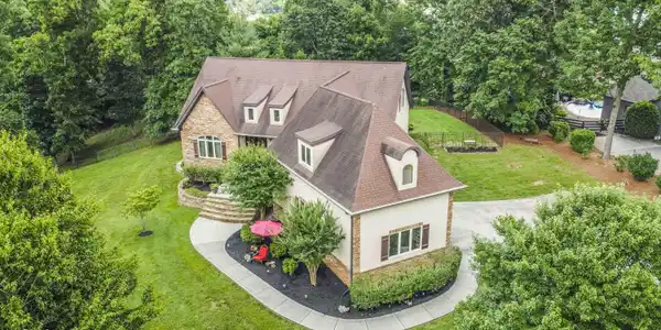 133 Lake Crest Drive