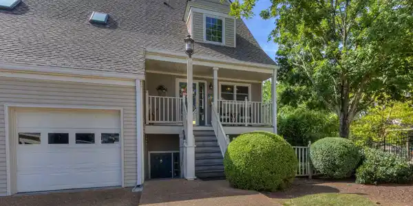 502 Riverfront Way