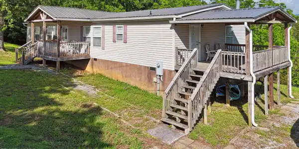 1366 Paradise Lane