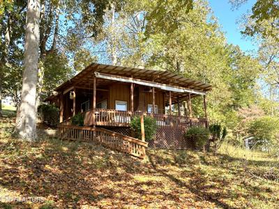 538 Flat Hollow Dock Rd
