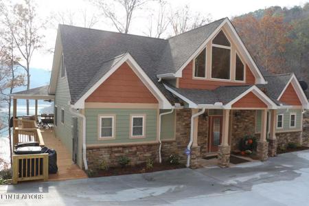 658 Waterfront Tr
