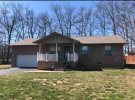 1521 War Eagle Drive
