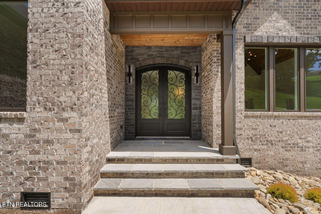 Image 4: Entry