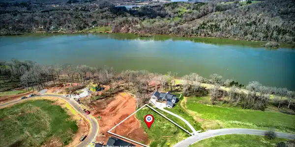 133 River Bank Tr