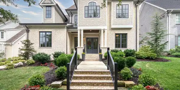 10567 Leadenhall Gardens Way
