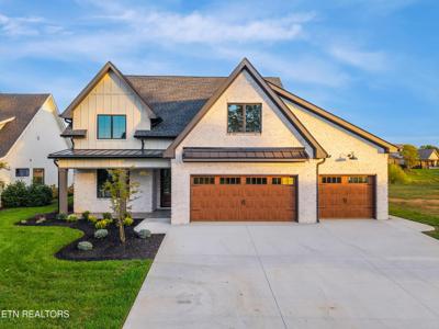 686 Ironwood Lane