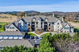 565 Rarity Bay Pkwy