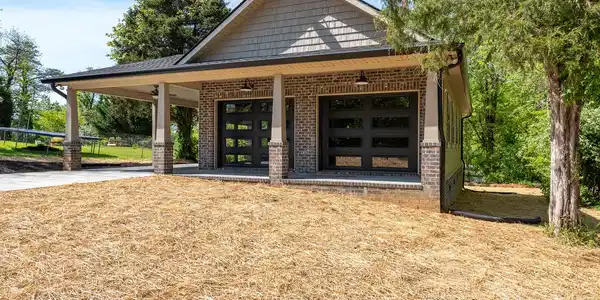 3011 Snapp Rd