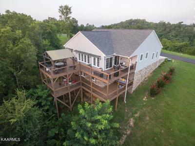 2048 Ivy Way