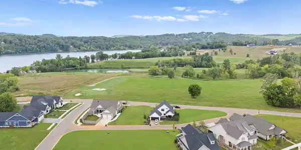 650 Red Fox Run
