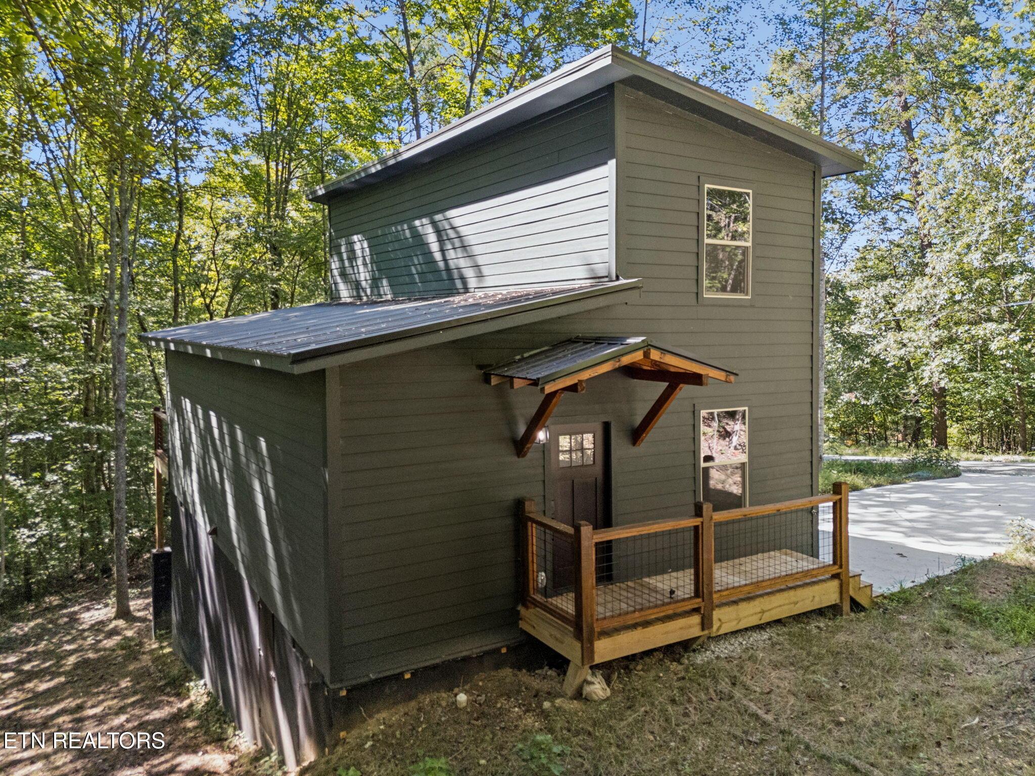 Image 1: 717 Country Oaks Lane