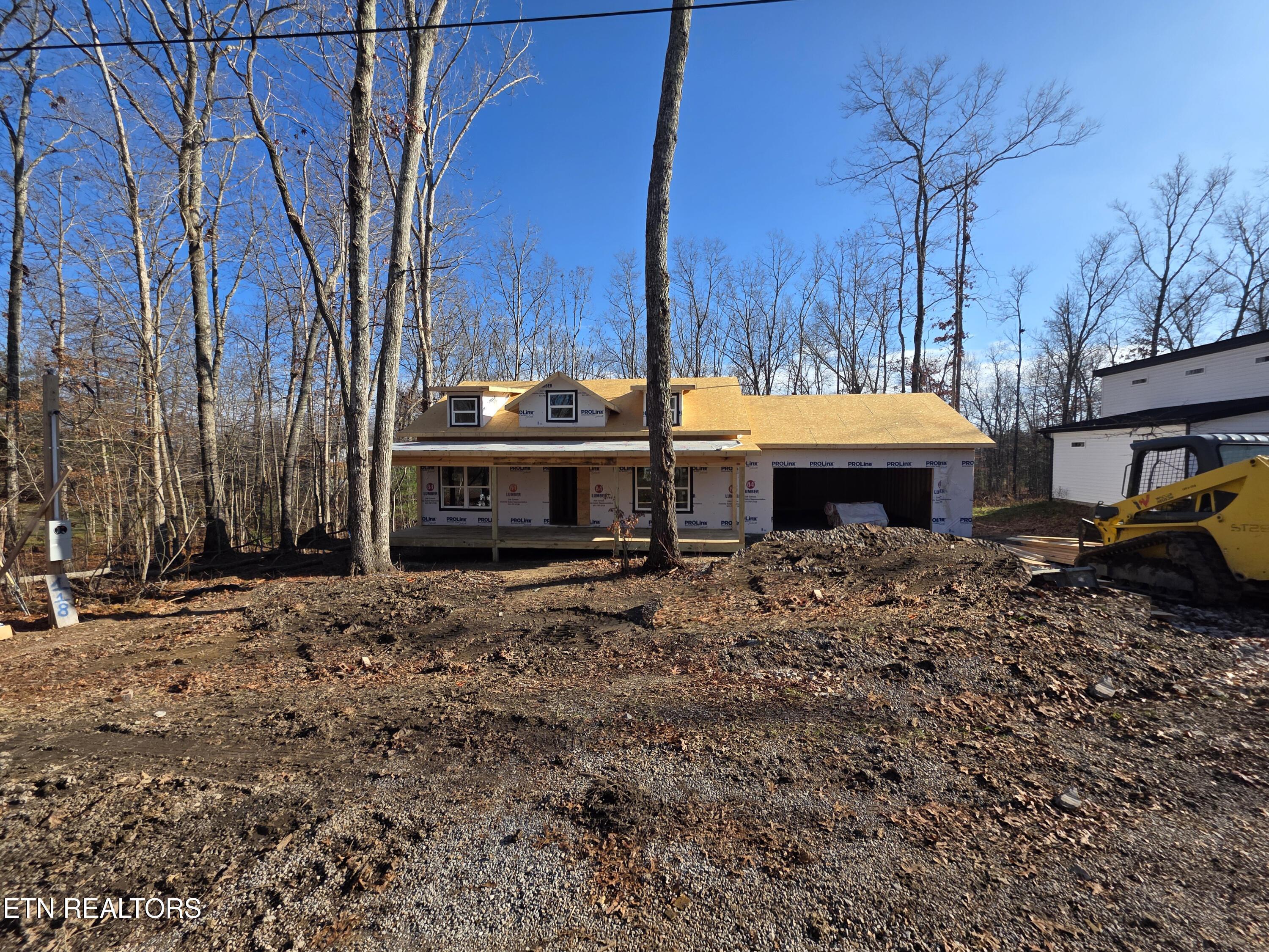 Image 1: Farmhouse Front Clean