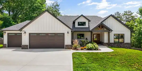 734 Lake Vista Drive