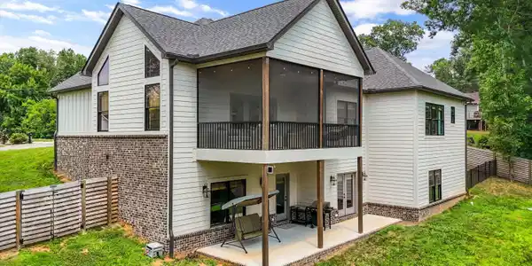 Image 4: 53-734 Lake Vista Dr56