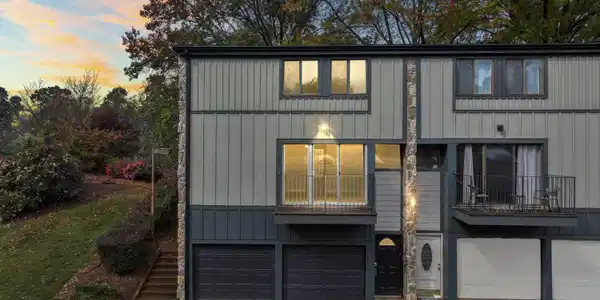2020 Cherokee Bluff Drive
